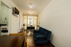 Apartamento aconchegante com estacionamento na 25 de março